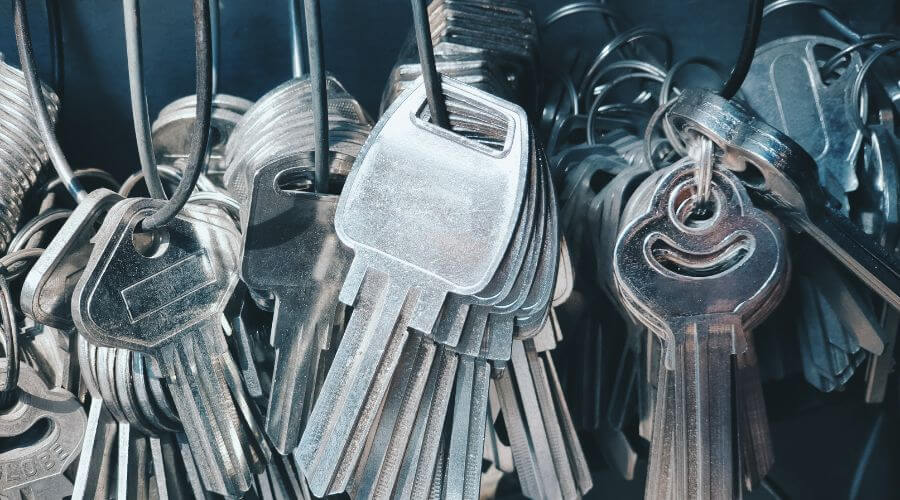 Professional gutter cleaning in Altoona, KS